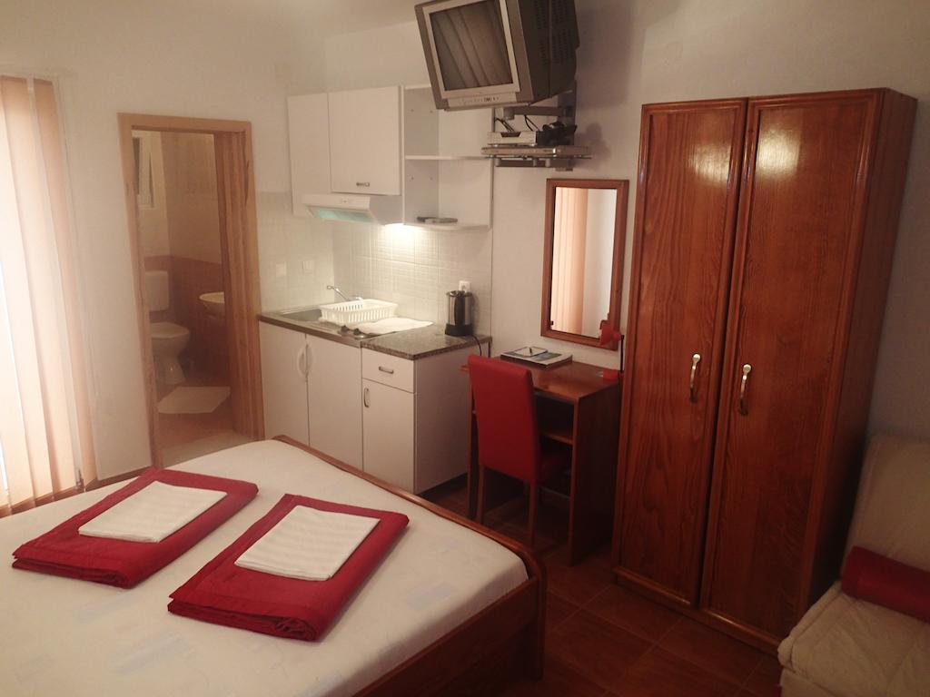 Villa Bosac Gradac  Rom bilde