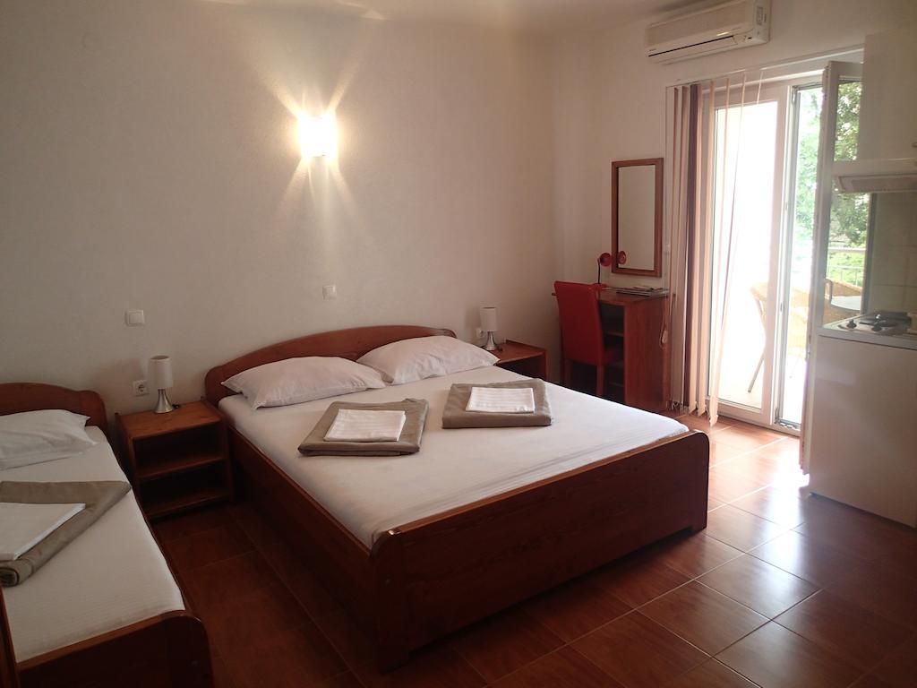 Villa Bosac Gradac  Rom bilde